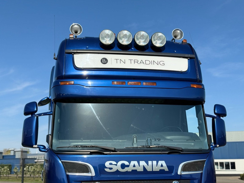 Scania R520 6X2/4, VOLLUCHT, RETARDER, 2 TANKS, TOPLINE. - Tracteur routier: photos 3 Scania R520 6X2/4, VOLLUCHT, RETARDER, 2 TANKS, TOPLINE. - Tracteur routier: photos 3