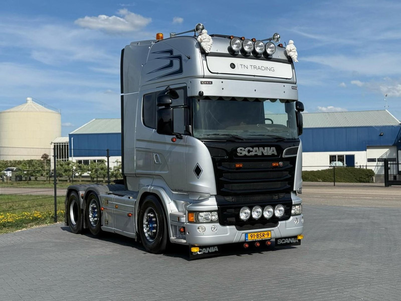 Scania R520 V8 FULL AIR, STEERING PUSHER, SHOW TRUCK, TOP - Tracteur routier: photos 1 Scania R520 V8 FULL AIR, STEERING PUSHER, SHOW TRUCK, TOP - Tracteur routier: photos 1