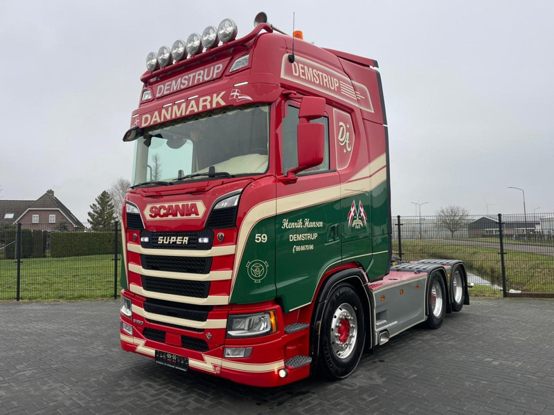 Scania S 650 SHOW TRUCK, FULL AIR, MOTOR BRAKE, PTO/HYDRAULIC. - Tracteur routier: photos 2 Scania S 650 SHOW TRUCK, FULL AIR, MOTOR BRAKE, PTO/HYDRAULIC. - Tracteur routier: photos 2