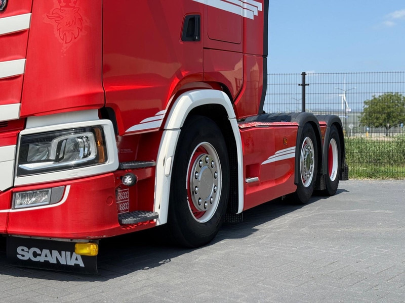 Scania S500 VOLLUCHT, GESTUURD, SHOWTRUCK, LEER. - Tracteur routier: photos 4 Scania S500 VOLLUCHT, GESTUURD, SHOWTRUCK, LEER. - Tracteur routier: photos 4