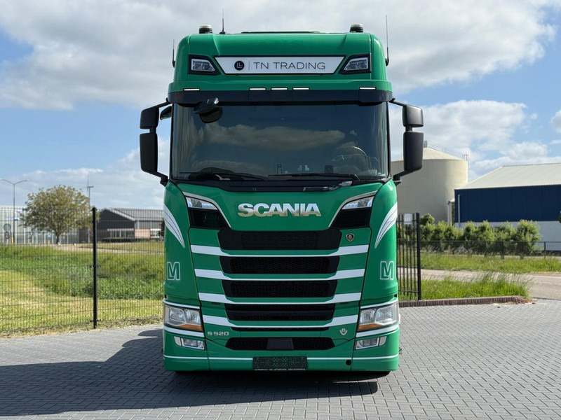 Scania S520 V8 NGS NO EGR, 2.95WB, FULL SPOILER, RETARDER, FULL AIR. - Tracteur routier: photos 4 Scania S520 V8 NGS NO EGR, 2.95WB, FULL SPOILER, RETARDER, FULL AIR. - Tracteur routier: photos 4