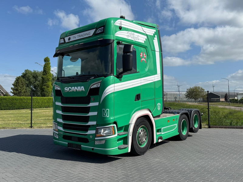 Scania S520 V8 NGS NO EGR, EURO 6D, 2.95WB, FULL SPOILER, RETARDER, FULL AIR. - Tracteur routier: photos 1 Scania S520 V8 NGS NO EGR, EURO 6D, 2.95WB, FULL SPOILER, RETARDER, FULL AIR. - Tracteur routier: photos 1