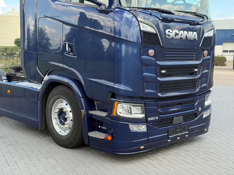 Scania S520 VOLLUCHT, ALCOA, 6 LUCHT BALGEN, LEER. - Tracteur routier: photos 2 Scania S520 VOLLUCHT, ALCOA, 6 LUCHT BALGEN, LEER. - Tracteur routier: photos 2
