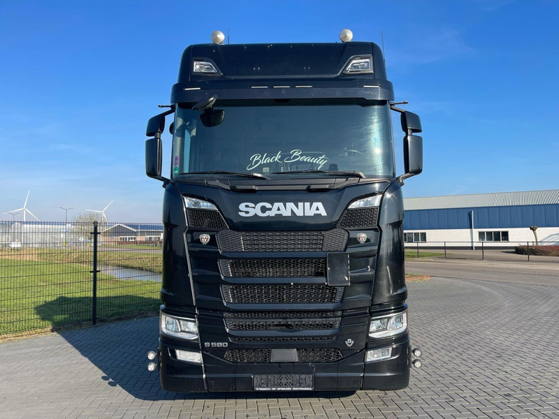 Scania S580 V8 NGS RETARDER, LEATHER, 2X TANK, TOP CONDITION! - Tracteur routier: photos 2 Scania S580 V8 NGS RETARDER, LEATHER, 2X TANK, TOP CONDITION! - Tracteur routier: photos 2