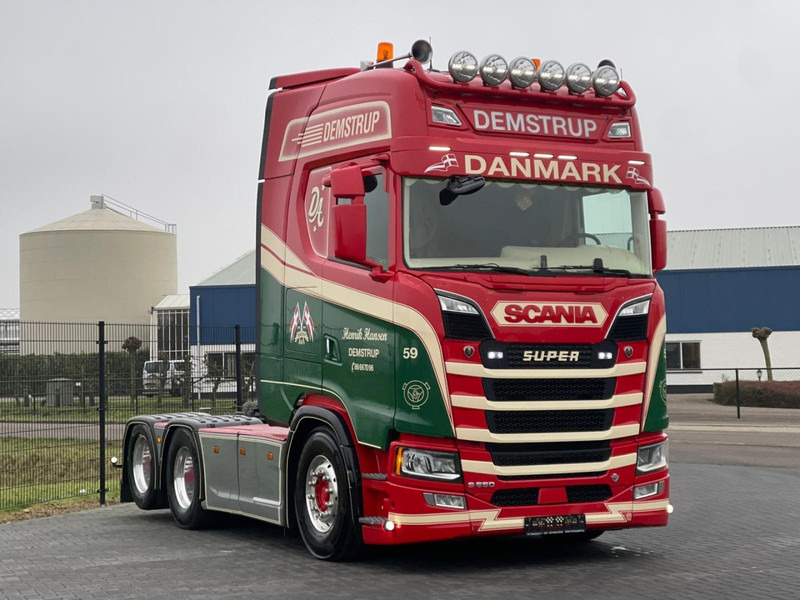 Scania S650 V8 NGS SHOW TRUCK, FULL AIR, RETARDER, PTO/HYDRAULIC! - Tracteur routier: photos 1 Scania S650 V8 NGS SHOW TRUCK, FULL AIR, RETARDER, PTO/HYDRAULIC! - Tracteur routier: photos 1