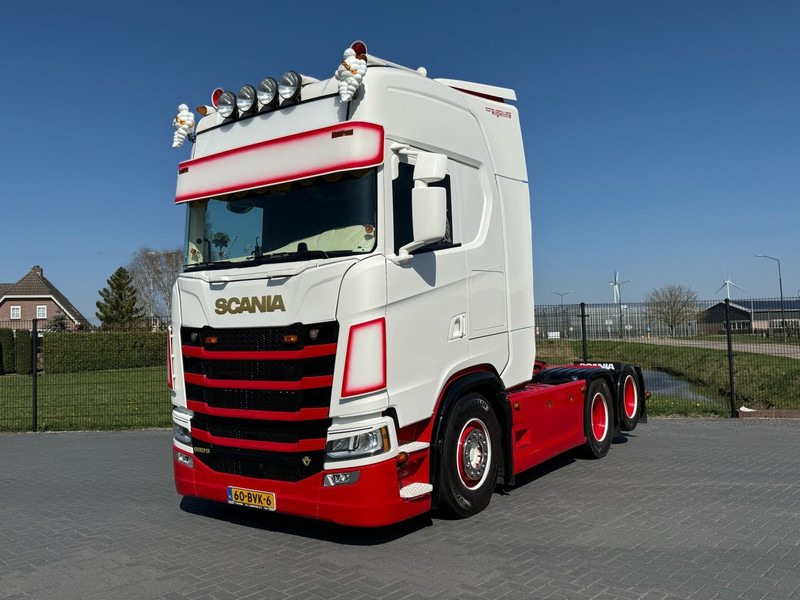 Scania S660 FULL AIR, LEATHER, LOW MILEAGE, TOP. - Tracteur routier: photos 1 Scania S660 FULL AIR, LEATHER, LOW MILEAGE, TOP. - Tracteur routier: photos 1