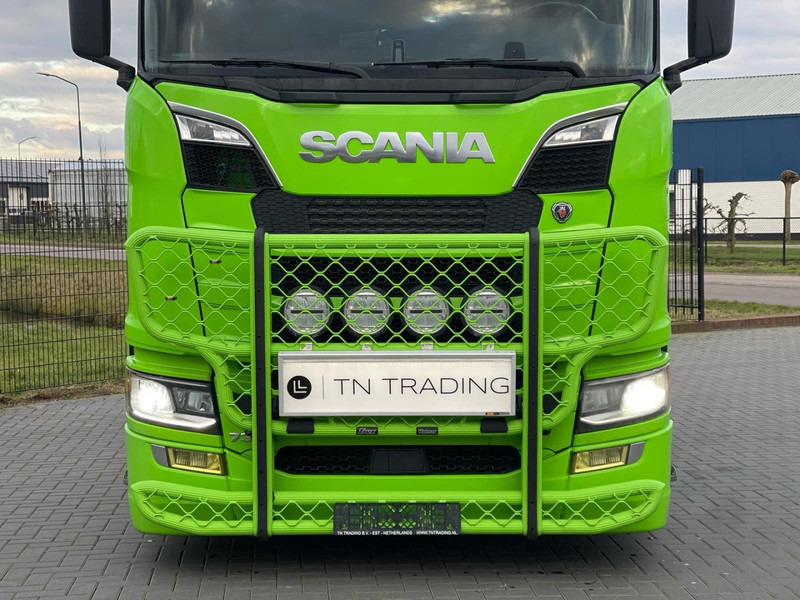 Scania S730 6X4, ADR, VOLLUCHT, RETARDER, LEDER. - Tracteur routier: photos 4 Scania S730 6X4, ADR, VOLLUCHT, RETARDER, LEDER. - Tracteur routier: photos 4