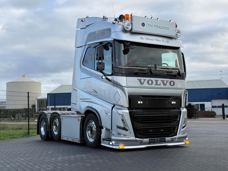 Volvo FH 13.460 SHOW, FULL AIR, ALCOA, INTERIOR, LIKE NEW, TOP. - Tracteur routier: photos 1 Volvo FH 13.460 SHOW, FULL AIR, ALCOA, INTERIOR, LIKE NEW, TOP. - Tracteur routier: photos 1