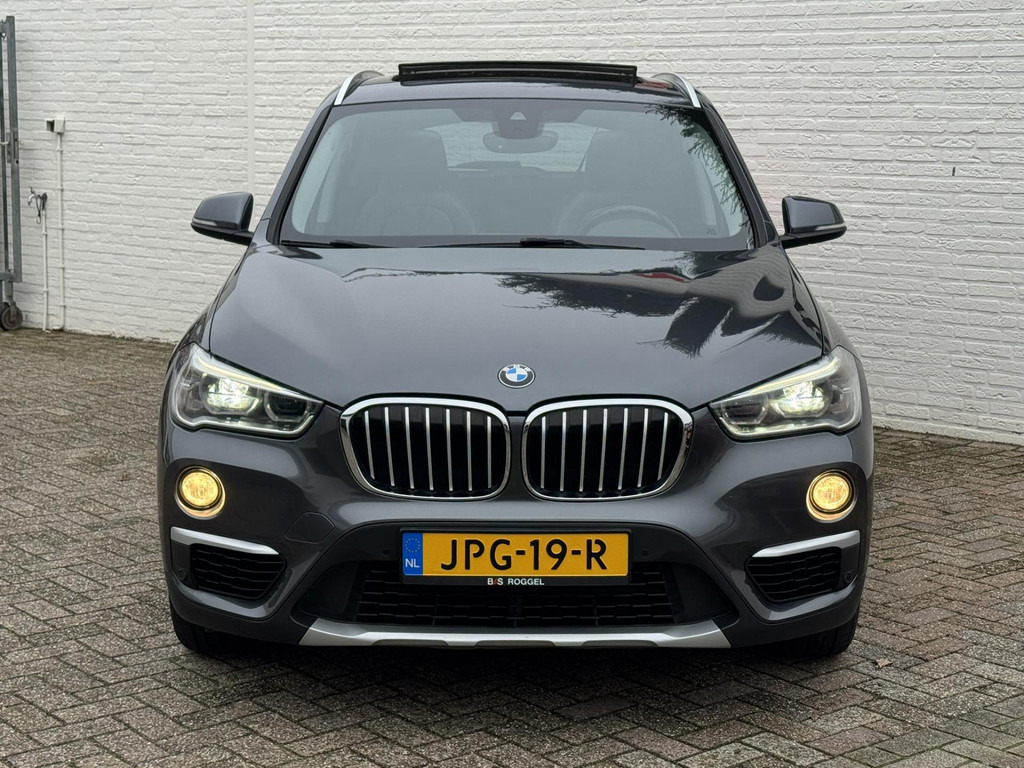 BMW X1-SDrive18i High Executive M-sport Panorama Led Keyless Leder+verwarming Cruise - SUV: photos 4 BMW X1-SDrive18i High Executive M-sport Panorama Led Keyless Leder+verwarming Cruise - SUV: photos 4