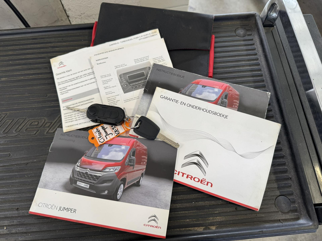 Citroën Jumper-30 2.2 HDI L1H1 Economy 3 Zitplaatsen Airco Cruise Bluetooth Media player - Fourgon utilitaire: photos 4 Citroën Jumper-30 2.2 HDI L1H1 Economy 3 Zitplaatsen Airco Cruise Bluetooth Media player - Fourgon utilitaire: photos 4