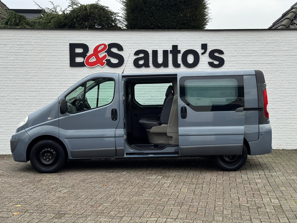 Renault Trafic-2.0 dCi T29 L2H1 dubbele cabine cruise control Airco Bluetooth 2x schuifdeur Laadruimte bekleed Parkeersensoren - Utilitaire double cabine: photos 4 Renault Trafic-2.0 dCi T29 L2H1 dubbele cabine cruise control Airco Bluetooth 2x schuifdeur Laadruimte bekleed Parkeersensoren - Utilitaire double cabine: photos 4