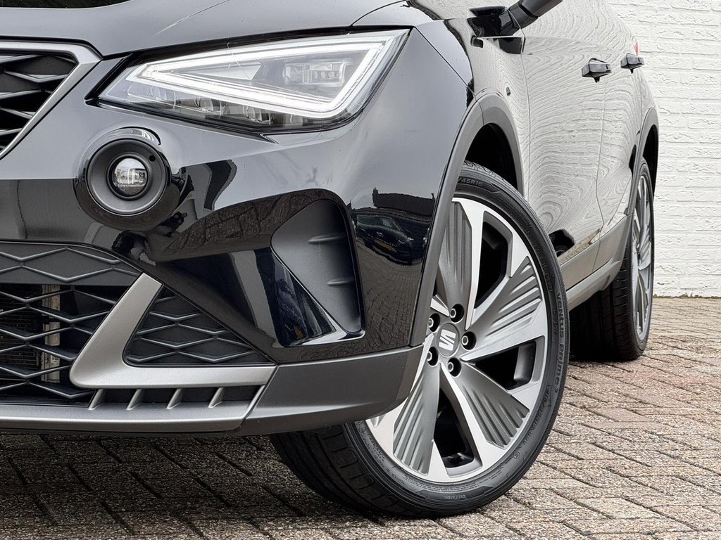 SUV SEAT Arona-1.0 TSI FR Business Connect Adaptive Cruise Climate control Full LED Apple Carplay Parkeersensor achter: photos 8 SUV SEAT Arona-1.0 TSI FR Business Connect Adaptive Cruise Climate control Full LED Apple Carplay Parkeersensor achter: photos 8