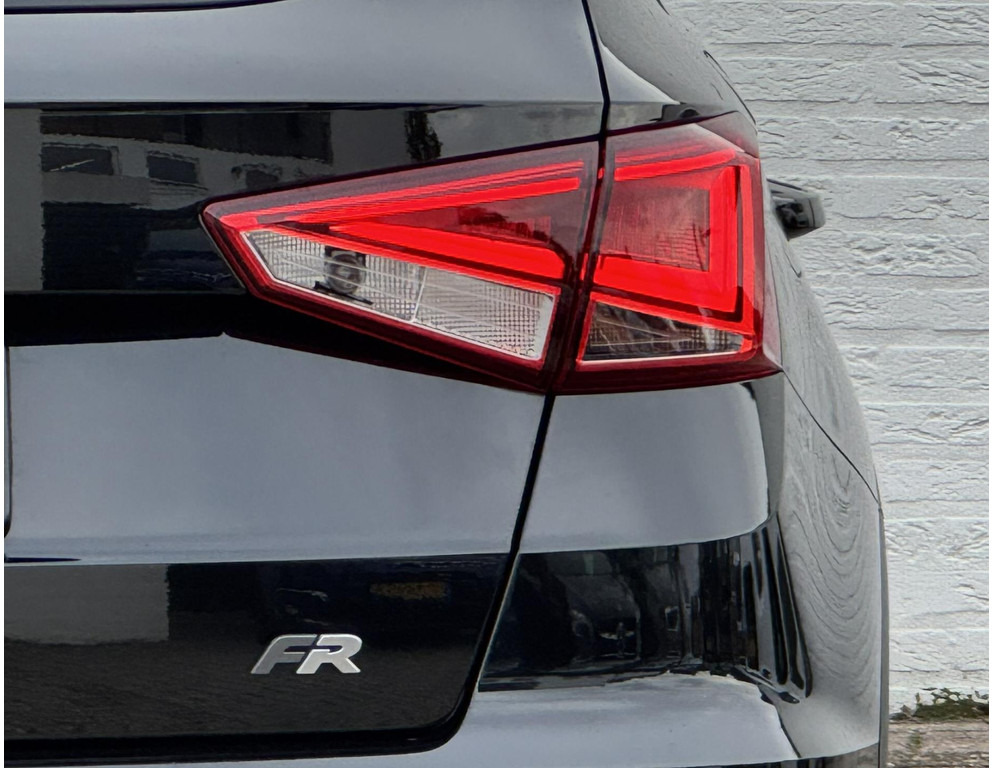 SUV SEAT Arona-1.0 TSI FR Business Connect Adaptive Cruise Climate control Full LED Apple Carplay Parkeersensor achter: photos 14 SUV SEAT Arona-1.0 TSI FR Business Connect Adaptive Cruise Climate control Full LED Apple Carplay Parkeersensor achter: photos 14