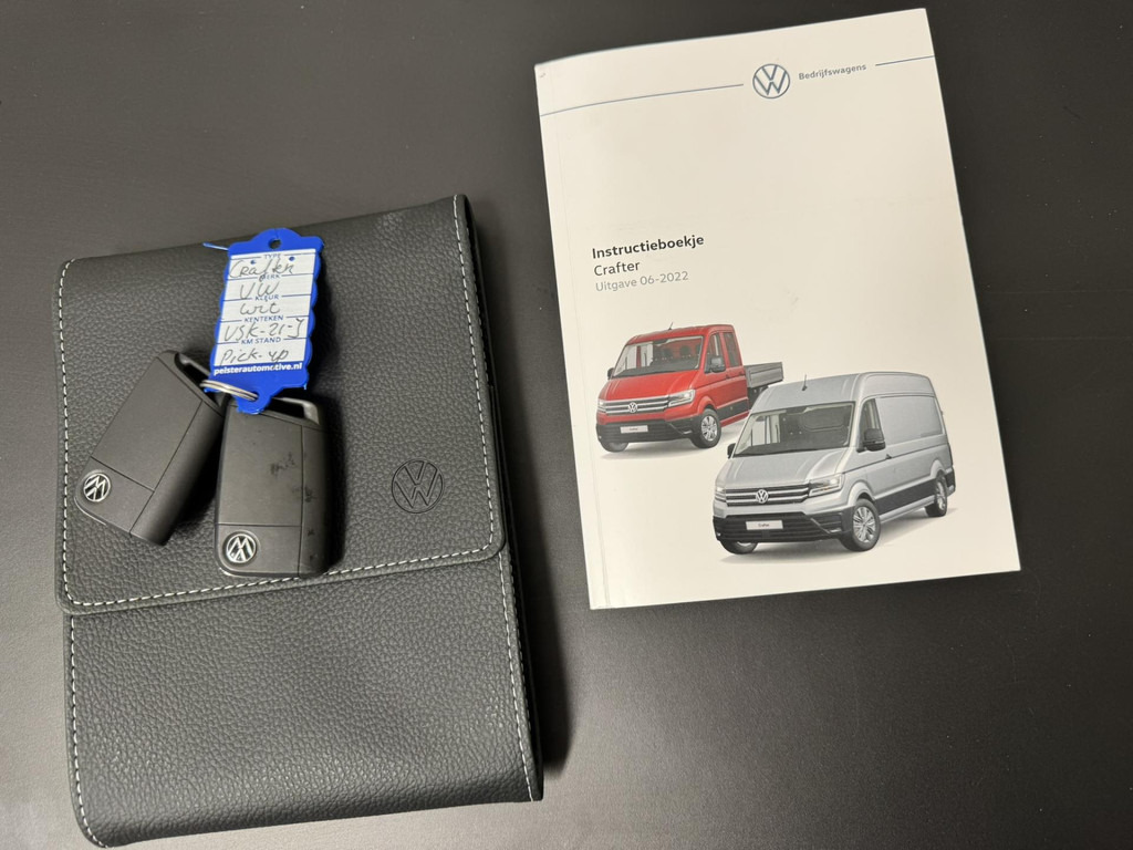 Volkswagen Crafter-35 2.0 TDI L4 DC Trendline Cruise control Automatisch airco Navigatie Apple Carplay / Android Auto - Pick-up: photos 3 Volkswagen Crafter-35 2.0 TDI L4 DC Trendline Cruise control Automatisch airco Navigatie Apple Carplay / Android Auto - Pick-up: photos 3