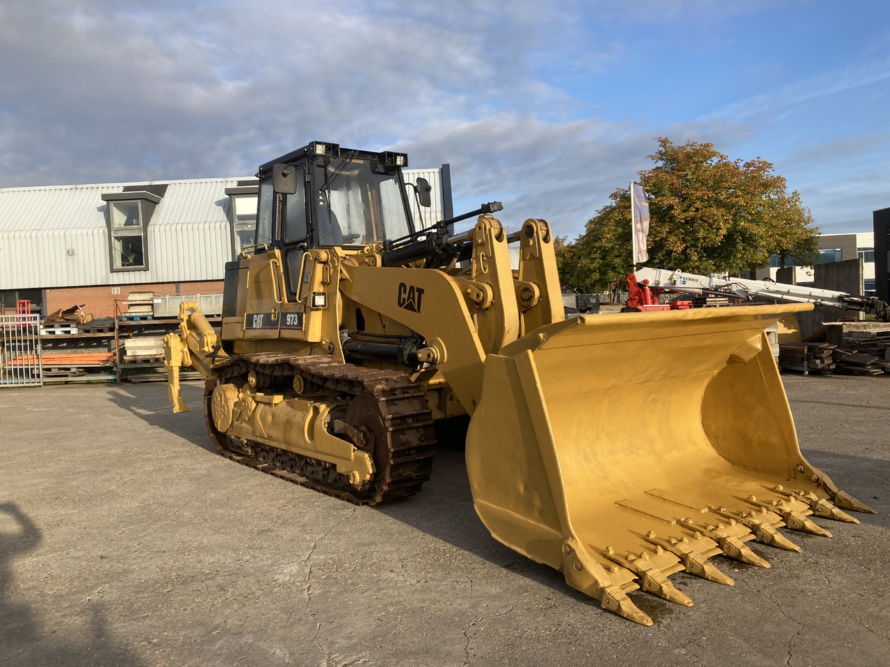 CATERPILLAR 973 - Chargeuse sur chenilles: photos 3 CATERPILLAR 973 - Chargeuse sur chenilles: photos 3