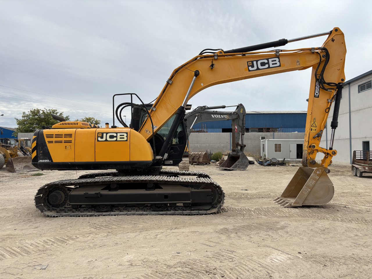 Crédit-bail de JCB JS220LC JCB JS220LC: photos 6