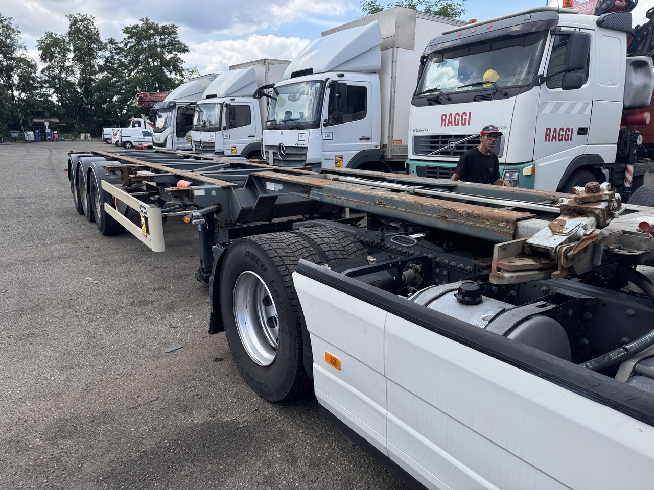 VAN HOOL Porte containers - Semi-remorque porte-conteneur/ Caisse mobile: photos 3 VAN HOOL Porte containers - Semi-remorque porte-conteneur/ Caisse mobile: photos 3