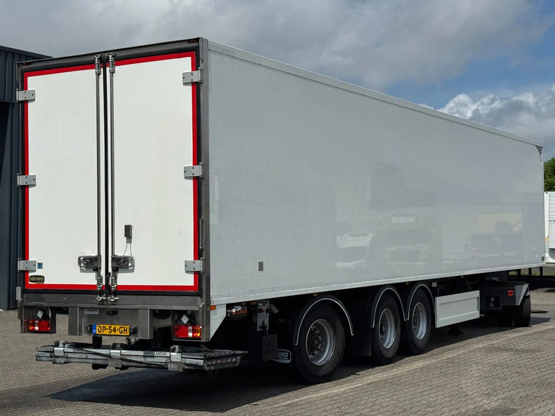 HEIWO Thermo King SLXe 300 / OV-Laadklep / Stuur-as / APK 04-2026 - Semi-remorque frigorifique: photos 1 HEIWO Thermo King SLXe 300 / OV-Laadklep / Stuur-as / APK 04-2026 - Semi-remorque frigorifique: photos 1