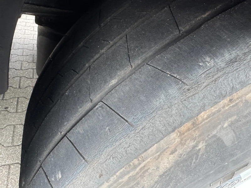 Semi-remorque rideaux coulissants Krone Schuifzeil -Dak / BPW-Assen / APK 10-2026: photos 14 Semi-remorque rideaux coulissants Krone Schuifzeil -Dak / BPW-Assen / APK 10-2026: photos 14