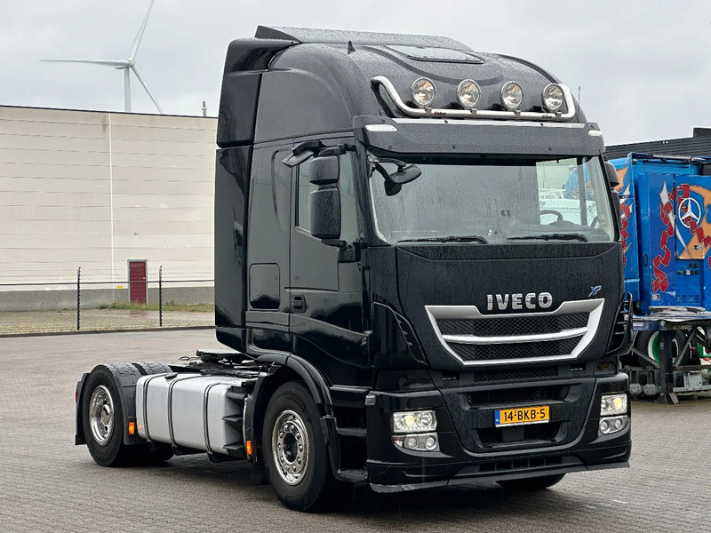Iveco Stralis 420 XP Hi-Way 2 Tank *383 Tkm* Euro 6 *NL-Truck* - Tracteur routier: photos 2 Iveco Stralis 420 XP Hi-Way 2 Tank *383 Tkm* Euro 6 *NL-Truck* - Tracteur routier: photos 2