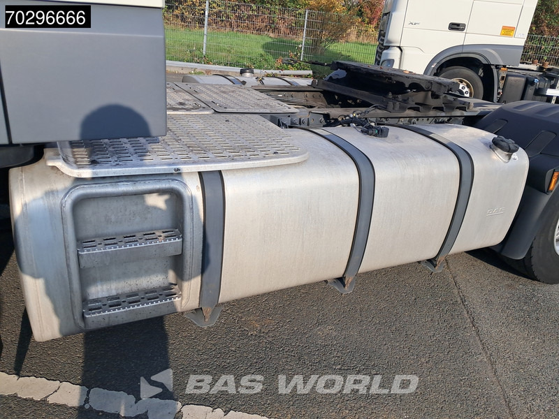 DAF XF 480 4X2 SSC Retarder 2xTanks ACC LED Standklima Euro 6 - Tracteur routier: photos 5 DAF XF 480 4X2 SSC Retarder 2xTanks ACC LED Standklima Euro 6 - Tracteur routier: photos 5