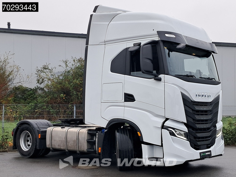 Iveco S-Way 490 4X2 Retarder Standairco 2xTanks ACC LED Navi Euro 6 - Tracteur routier: photos 3 Iveco S-Way 490 4X2 Retarder Standairco 2xTanks ACC LED Navi Euro 6 - Tracteur routier: photos 3