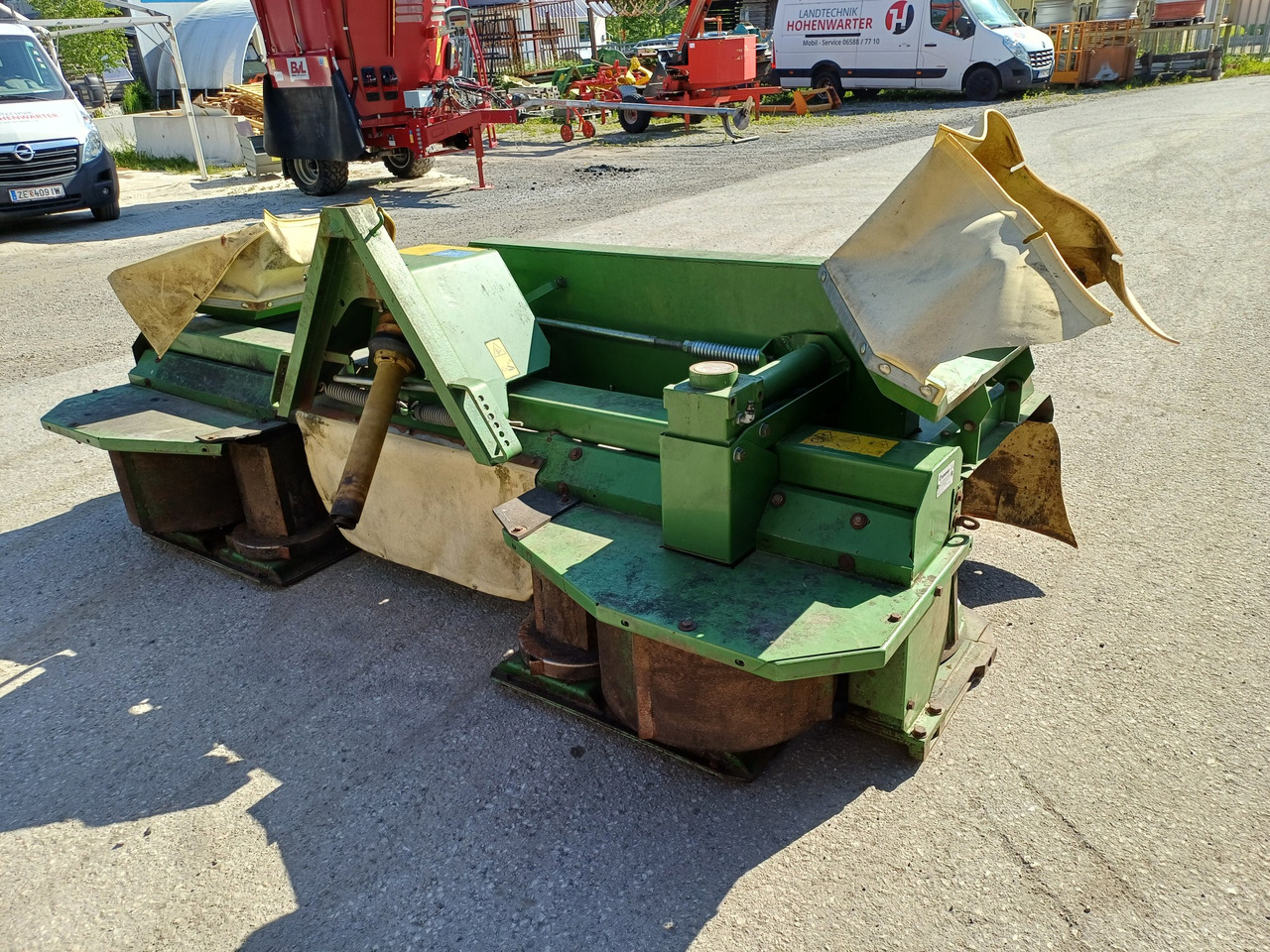 Krone EasyCut 32P (23243) - Faucheuse: photos 4 Krone EasyCut 32P (23243) - Faucheuse: photos 4