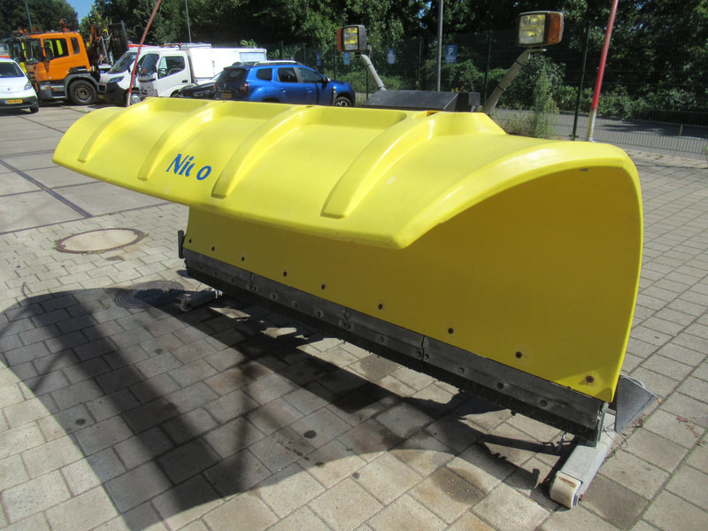 NIDO SCHMIDT SNK 27, 24V HYDRO Snowplow Schneepflug 270 CM - Engin de déneigement: photos 3 NIDO SCHMIDT SNK 27, 24V HYDRO Snowplow Schneepflug 270 CM - Engin de déneigement: photos 3