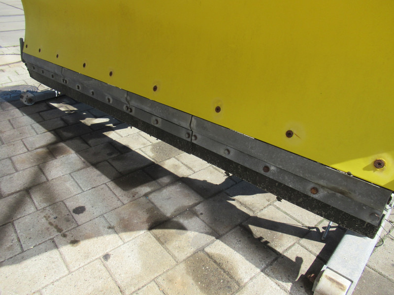 NIDO SCHMIDT SNK 27, 24V HYDRO Snowplow Schneepflug 270 CM - Engin de déneigement: photos 4 NIDO SCHMIDT SNK 27, 24V HYDRO Snowplow Schneepflug 270 CM - Engin de déneigement: photos 4