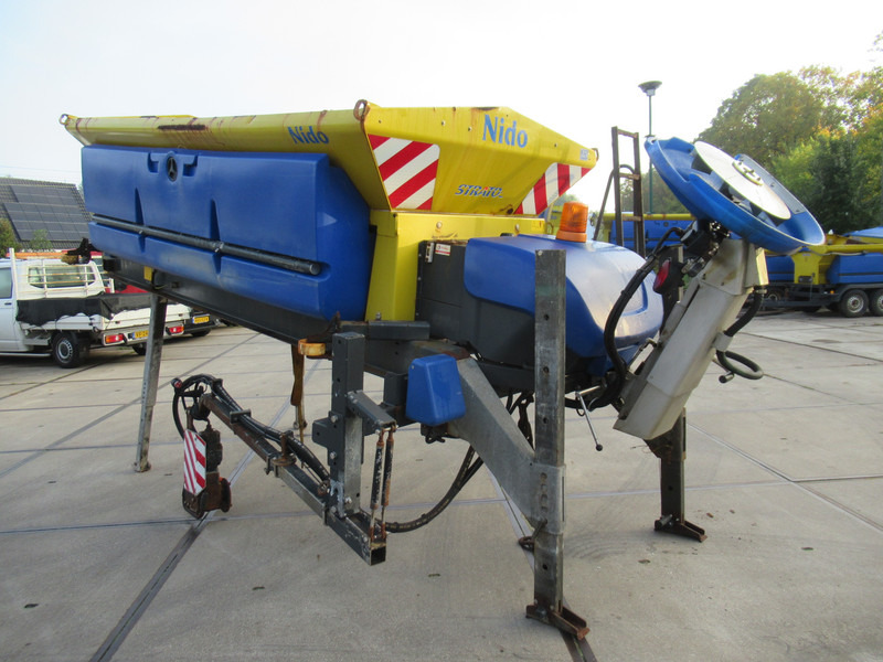 NIDO Schmidt STRATOS B40-36 PCLN-49 Rotopower 4m3+ 2.200L Salzstreuer Saltspreader Zoutstrooier - Epandeur de sable: photos 2 NIDO Schmidt STRATOS B40-36 PCLN-49 Rotopower 4m3+ 2.200L Salzstreuer Saltspreader Zoutstrooier - Epandeur de sable: photos 2