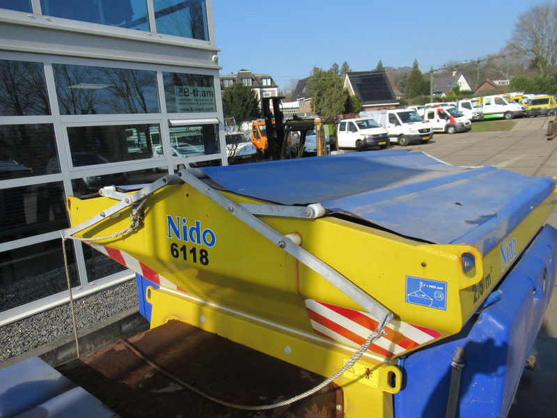 NIDO Stratos B25-27 VCLN-490 HYDRO 2,5m3 + 1.210 L. Hooklift - Epandeur de sable: photos 5 NIDO Stratos B25-27 VCLN-490 HYDRO 2,5m3 + 1.210 L. Hooklift - Epandeur de sable: photos 5