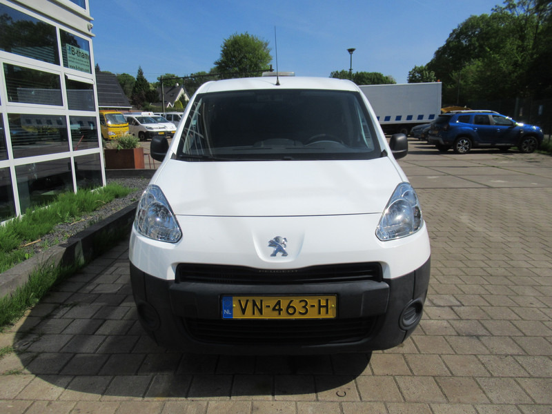 Peugeot Partner 120 1.6 HDI L1 XT AIRCO - KLIMA Schuifdeur - Fourgon grand volume: photos 4 Peugeot Partner 120 1.6 HDI L1 XT AIRCO - KLIMA Schuifdeur - Fourgon grand volume: photos 4