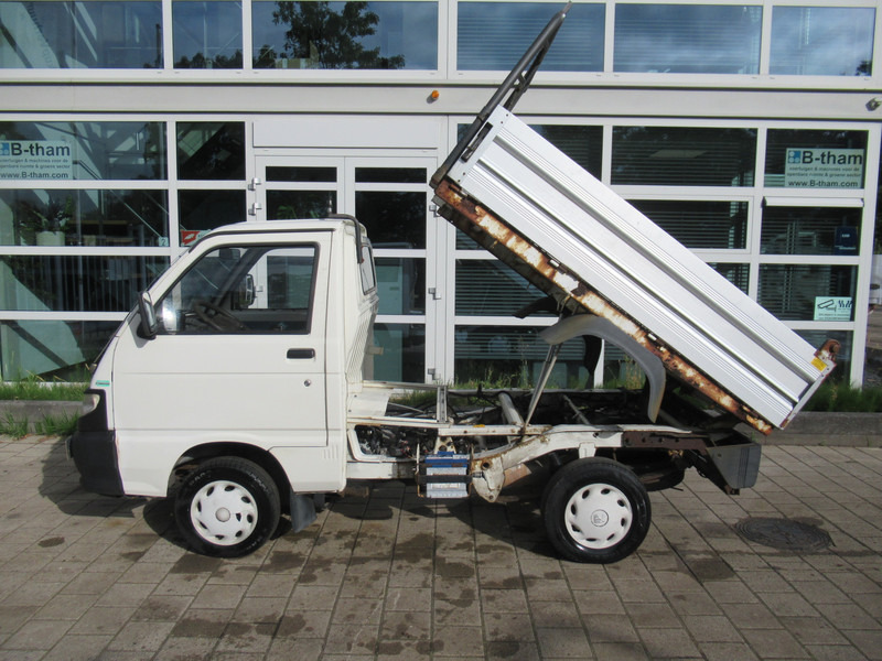 Piaggio Porter 1.3 Kipper SL ( NO Hydro-unit tipper ) - Utilitaire benne: photos 2 Piaggio Porter 1.3 Kipper SL ( NO Hydro-unit tipper ) - Utilitaire benne: photos 2