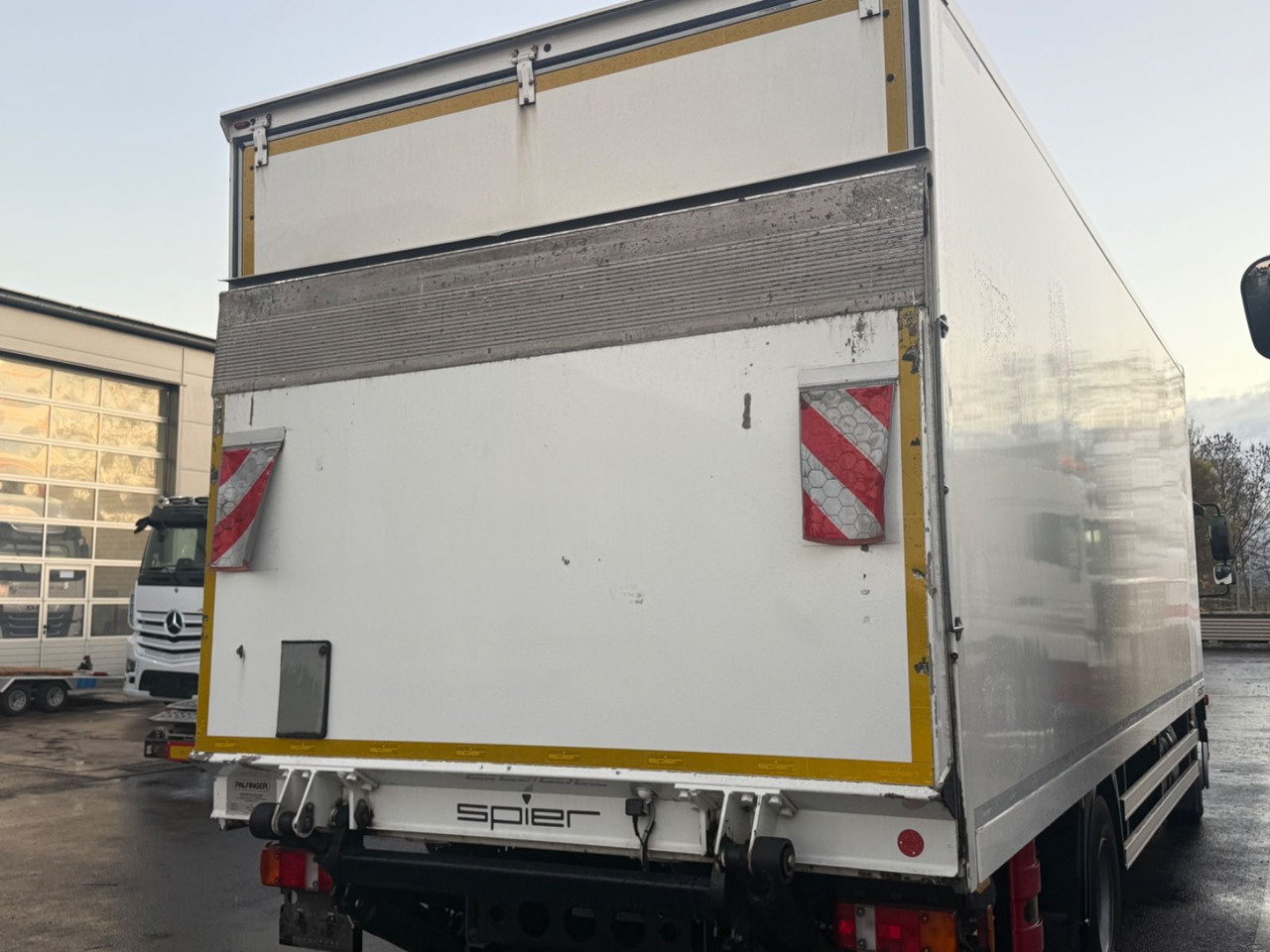 MAN TGM 15.250 Autom., Klima, Palfinger MBB, TOP - Camion fourgon: photos 4 MAN TGM 15.250 Autom., Klima, Palfinger MBB, TOP - Camion fourgon: photos 4