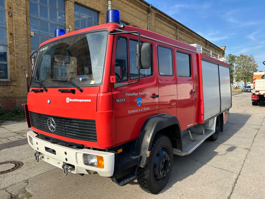 Mercedes-Benz 1120 Tanklösch 4x4 ALLRAD iNKL. PUMPE 2900 LITER - Camion: photos 1 Mercedes-Benz 1120 Tanklösch 4x4 ALLRAD iNKL. PUMPE 2900 LITER - Camion: photos 1
