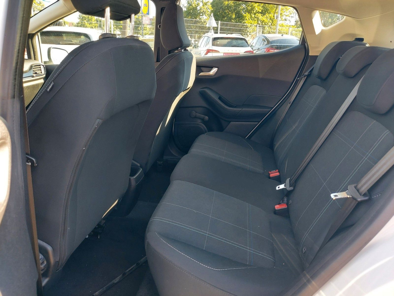 Voiture Ford Fiesta Trend KLIMAA. TEMPOMAT SHZ SPURWECHSEL: photos 19