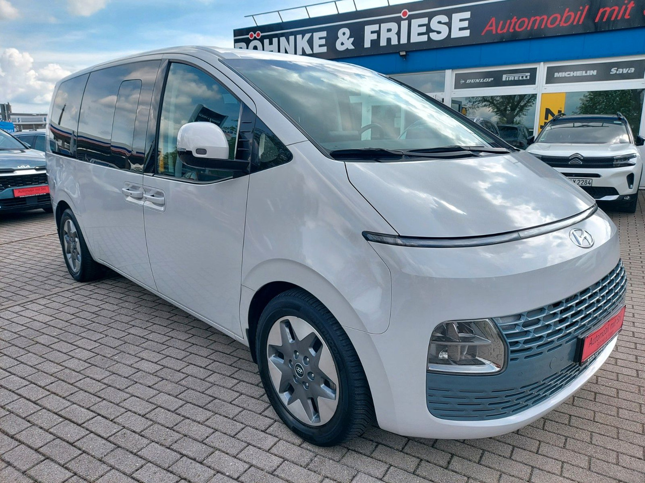 Hyundai Staria Prime 2WD LED NAVI LEDER ACC KAMERA - Transport de personnes: photos 1 Hyundai Staria Prime 2WD LED NAVI LEDER ACC KAMERA - Transport de personnes: photos 1