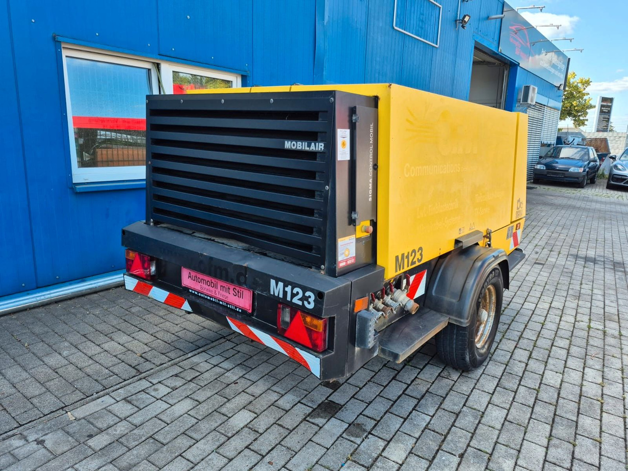 Kaeser M123 SIGMA DEUTZ FAHRANLAGE 624 STD. KOMUNAL - Compresseur d'air: photos 1 Kaeser M123 SIGMA DEUTZ FAHRANLAGE 624 STD. KOMUNAL - Compresseur d'air: photos 1