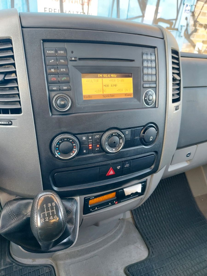 Mercedes-Benz Sprinter II Pritsche 316 Pritsche Klima Sandheiz - Utilitaire rideaux coulissants (PLSC): photos 3 Mercedes-Benz Sprinter II Pritsche 316 Pritsche Klima Sandheiz - Utilitaire rideaux coulissants (PLSC): photos 3