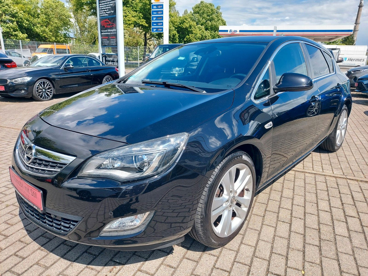 Opel Astra J Lim. 5-trg. Innovation Xenon Navi Sitzhe - Berline: photos 4 Opel Astra J Lim. 5-trg. Innovation Xenon Navi Sitzhe - Berline: photos 4