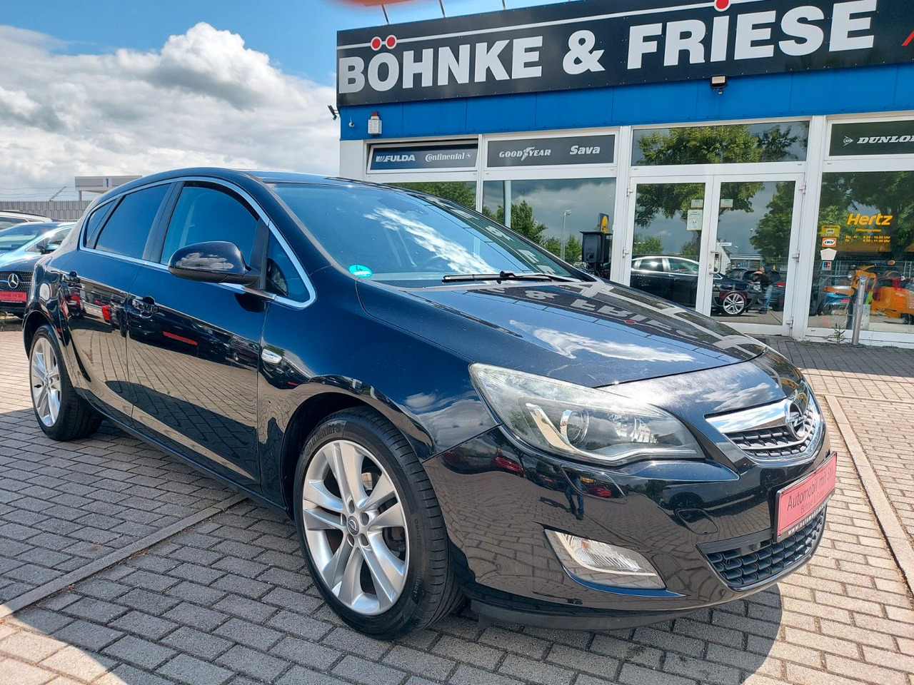 Opel Astra J Lim. 5-trg. Innovation Xenon Navi Sitzhe - Berline: photos 1 Opel Astra J Lim. 5-trg. Innovation Xenon Navi Sitzhe - Berline: photos 1
