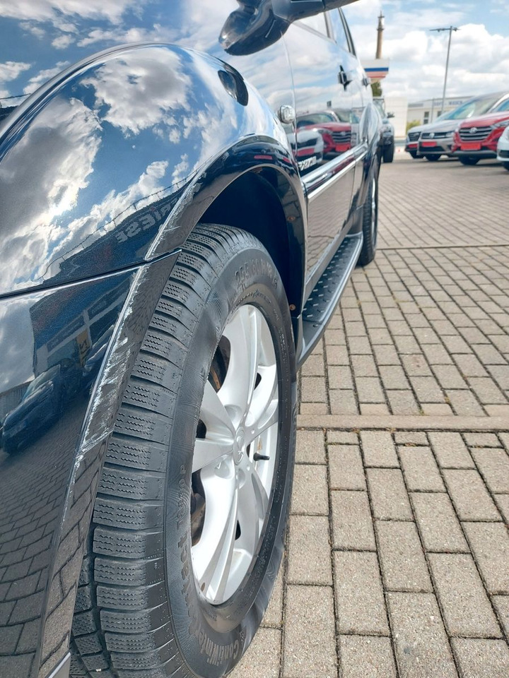 SUV Ssangyong REXTON Rexton II Automatik 7 Sitze Leder 4x4: photos 24 SUV Ssangyong REXTON Rexton II Automatik 7 Sitze Leder 4x4: photos 24