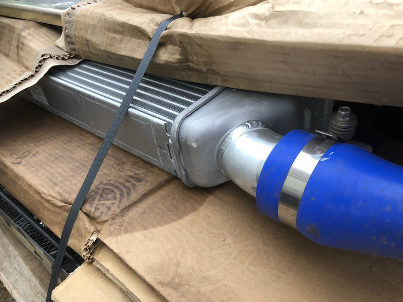 Caterpillar CAT 323D aftercooler OEM 4530619 - Intercooler: photos 1 Caterpillar CAT 323D aftercooler OEM 4530619 - Intercooler: photos 1