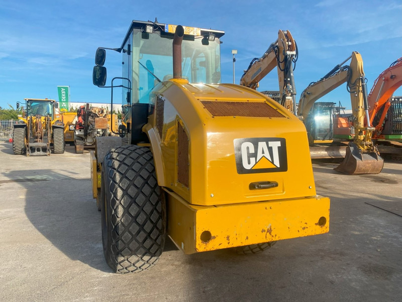 Caterpillar CS64B NVT - Compacteur: photos 3 Caterpillar CS64B NVT - Compacteur: photos 3