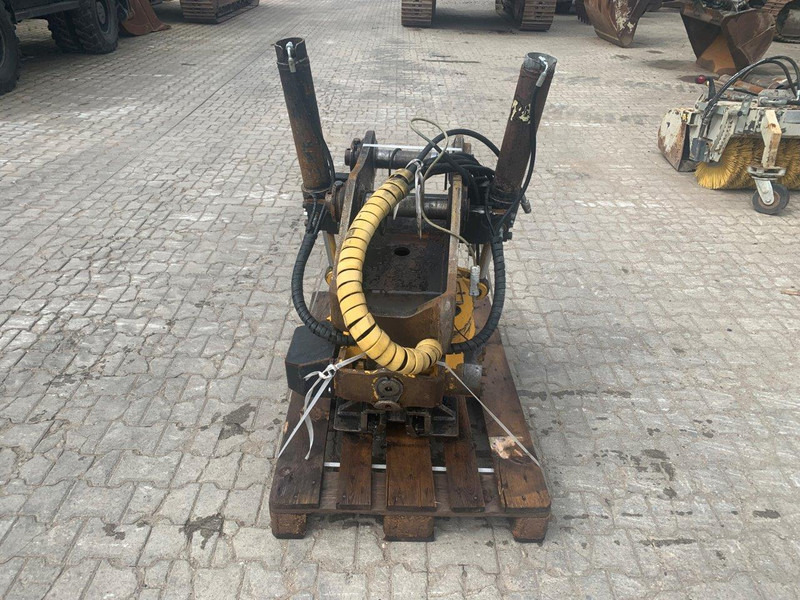 Engcon Engcon 20205 Rototilt NTP10 - Attache rapide: photos 1 Engcon Engcon 20205 Rototilt NTP10 - Attache rapide: photos 1