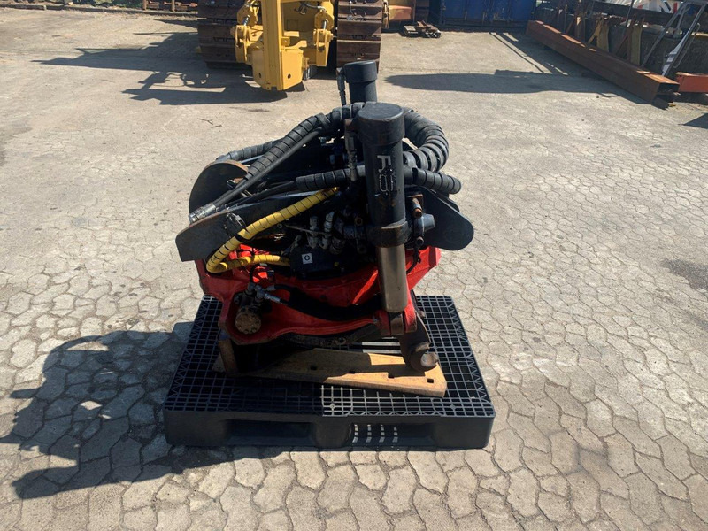 INDEXATOR R8 - Attache rapide: photos 3 INDEXATOR R8 - Attache rapide: photos 3