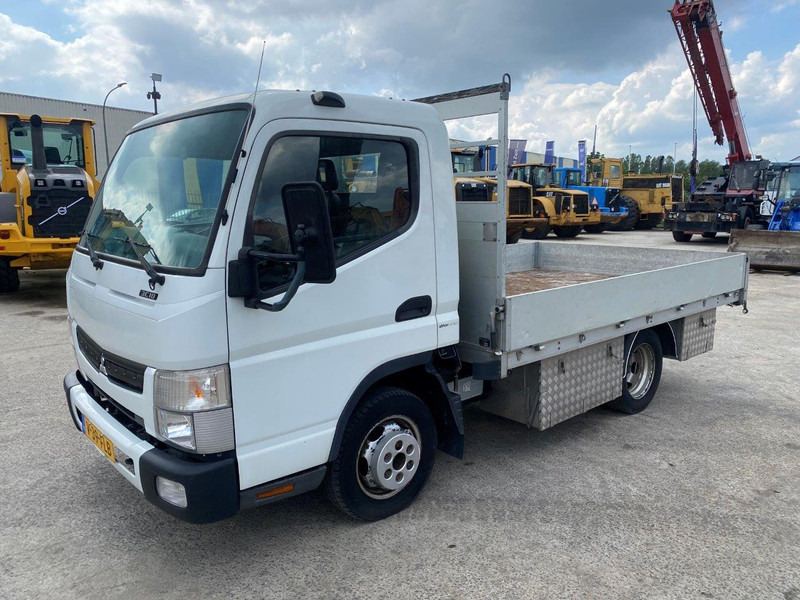 Mitsubishi Fuso Canter 3C18 NVT - Camion plateau: photos 3 Mitsubishi Fuso Canter 3C18 NVT - Camion plateau: photos 3