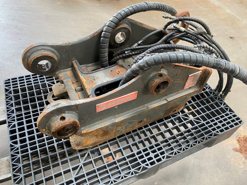 Oil Quick OQ 70 - Attache rapide: photos 2 Oil Quick OQ 70 - Attache rapide: photos 2