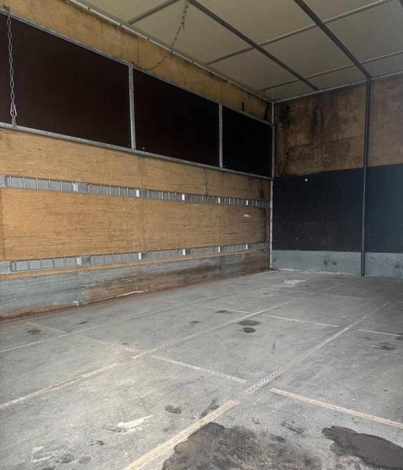 Iveco 75e190 - Camion fourgon: photos 4 Iveco 75e190 - Camion fourgon: photos 4