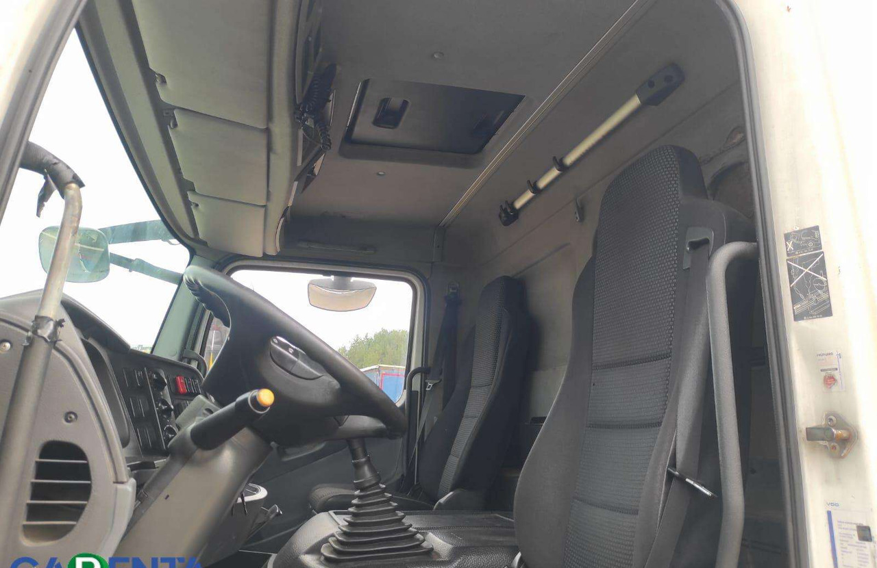Camion frigorifique Mercedes-Benz 1824: photos 7